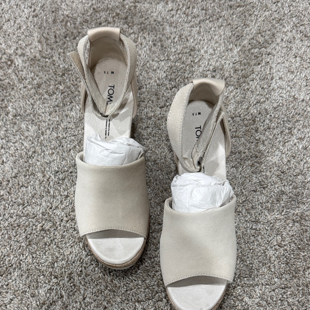 TOMS Women's Cream Espadrilles